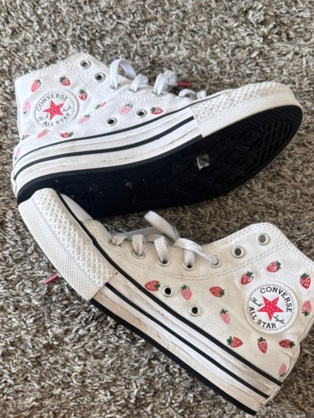 Strawberry Converse High Top Sneakers Girls Sz 11, White, Black Stripe